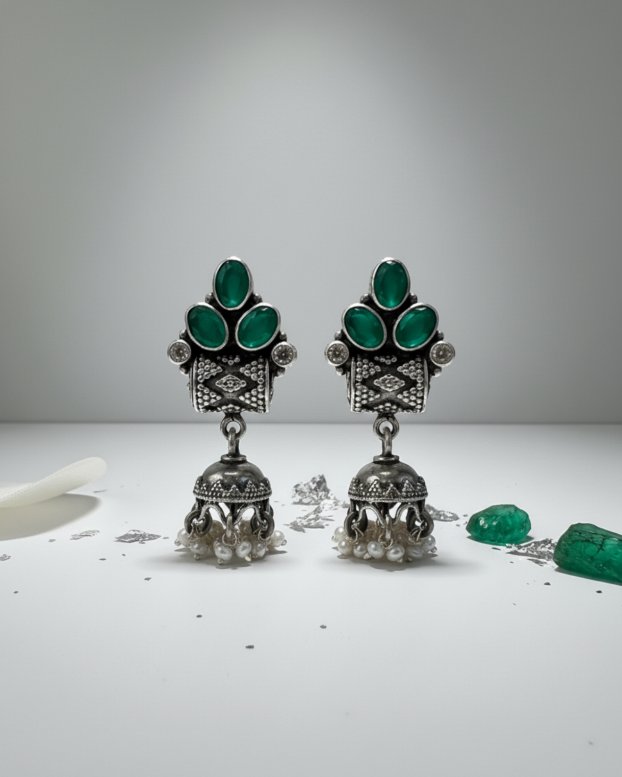 Earring: Emerald