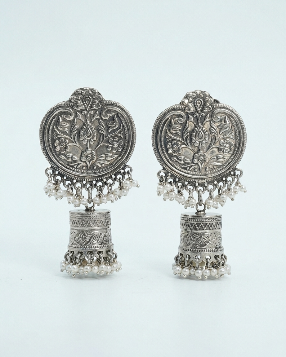 Earring: Pearl