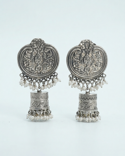 Earring: Pearl