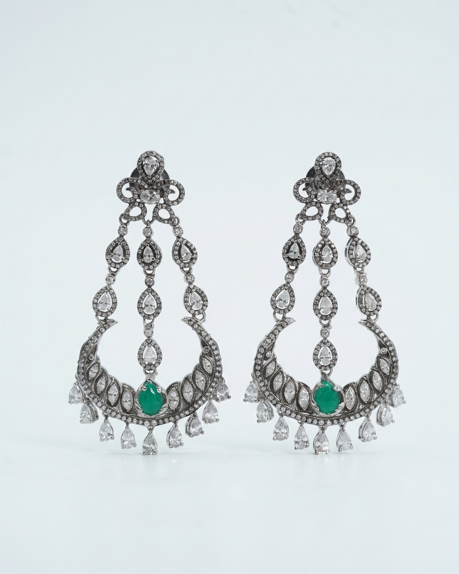Earring: Cubic Zircon & Emerald