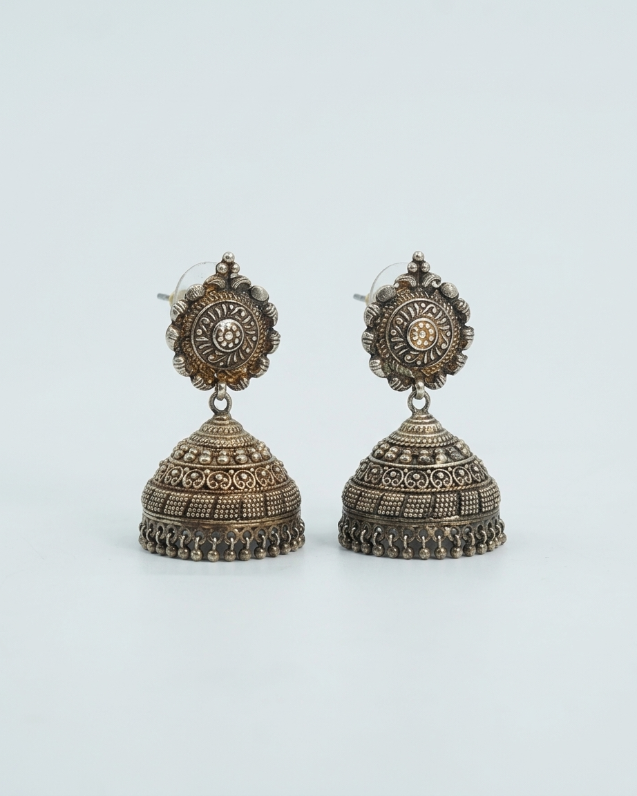 Earring: Carved & filigree