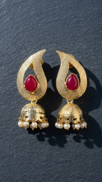 Earring: Pearl & Cinnabar