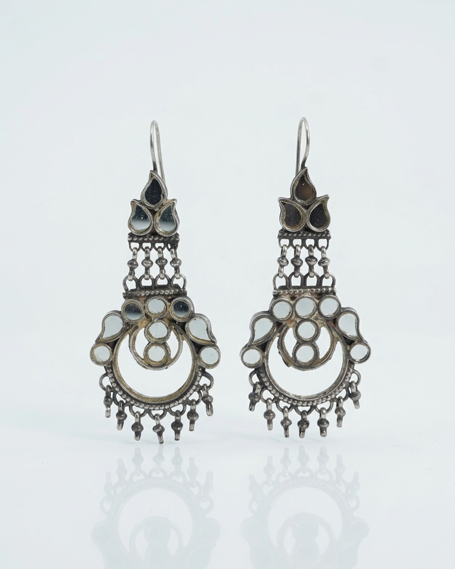 Earring: Glass