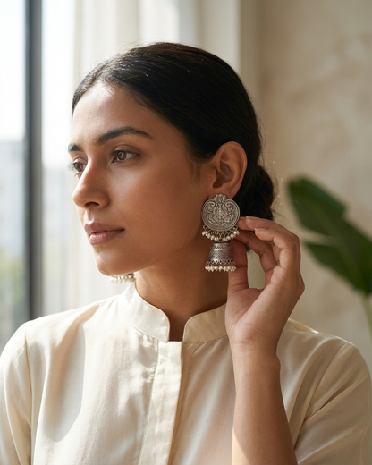 Earring: Pearl