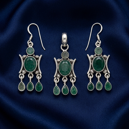 Pendant Set: Emerald