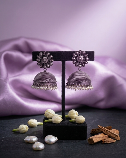 Earring: Pearl
