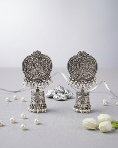 Earring: Pearl
