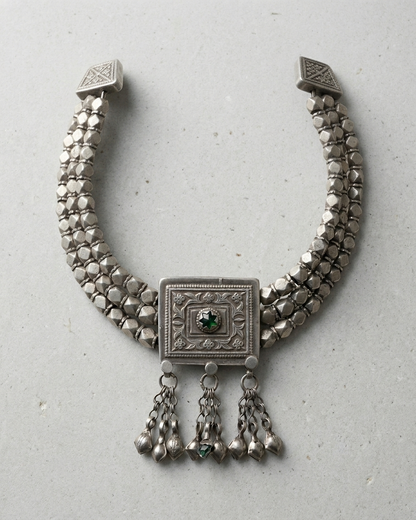 Neck Chain: Glass Emerald