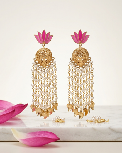 Earring: Pearl & Enamel