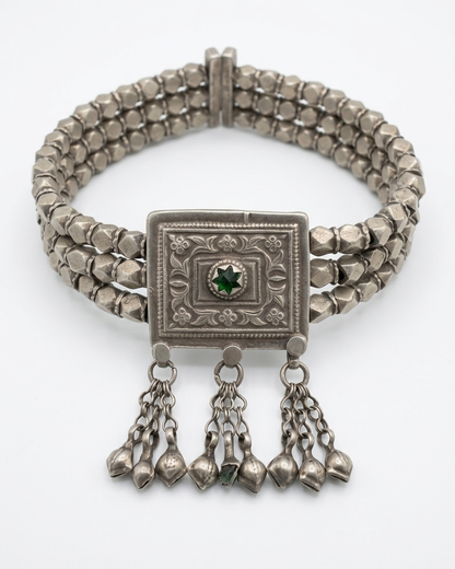 Neck Chain: Glass Emerald