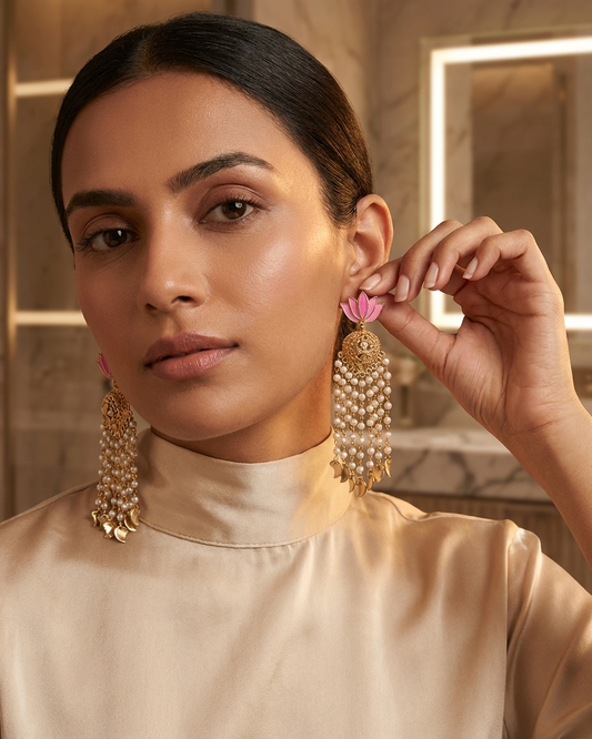 Earring: Pearl & Enamel