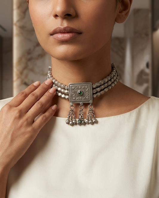 Neck Chain: Glass Emerald