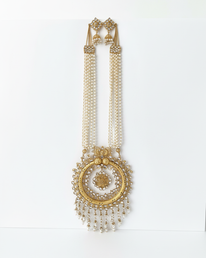 Neck Chain: Pearls & Kundan