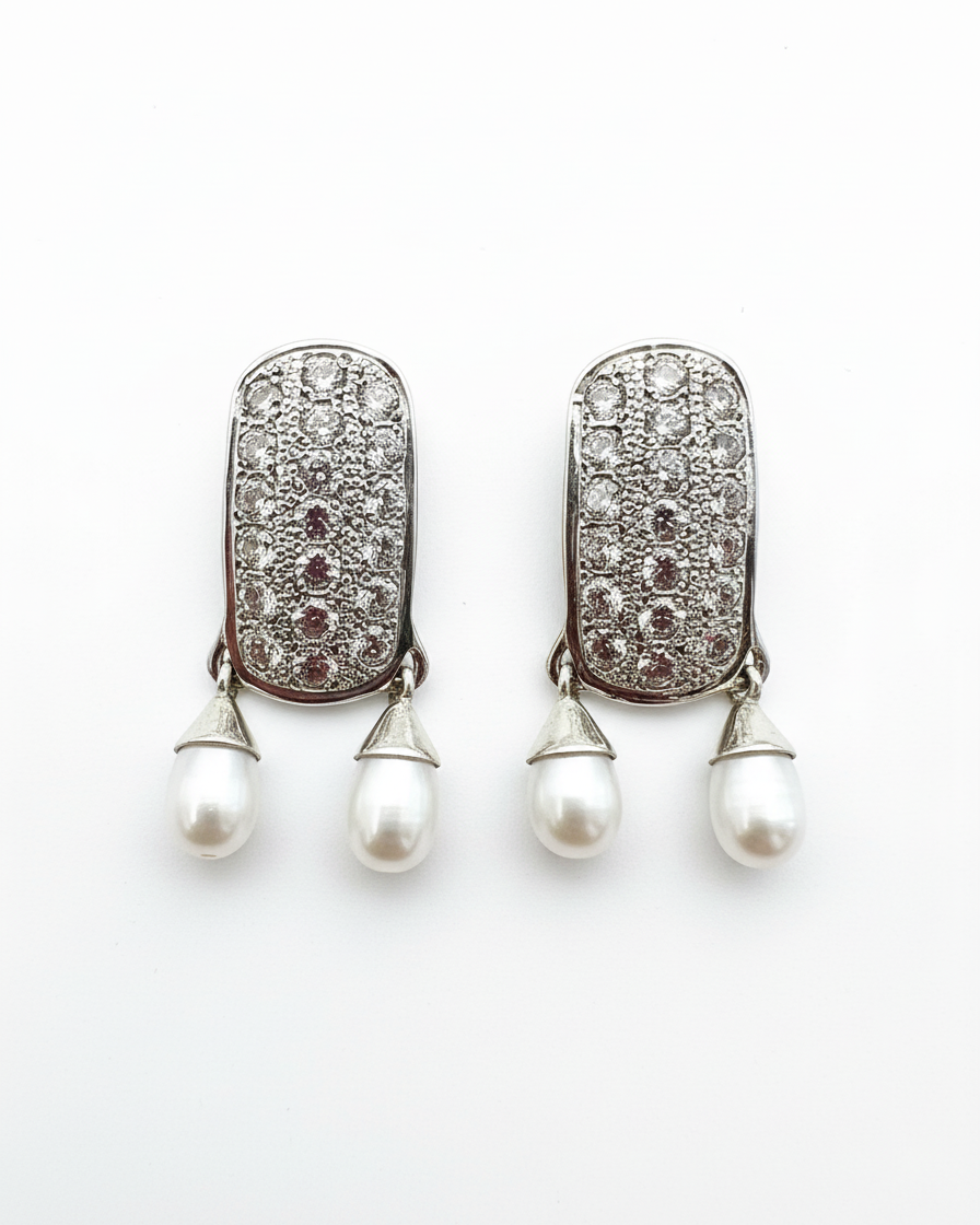 Earring: Pearl & Cubic Zirconia