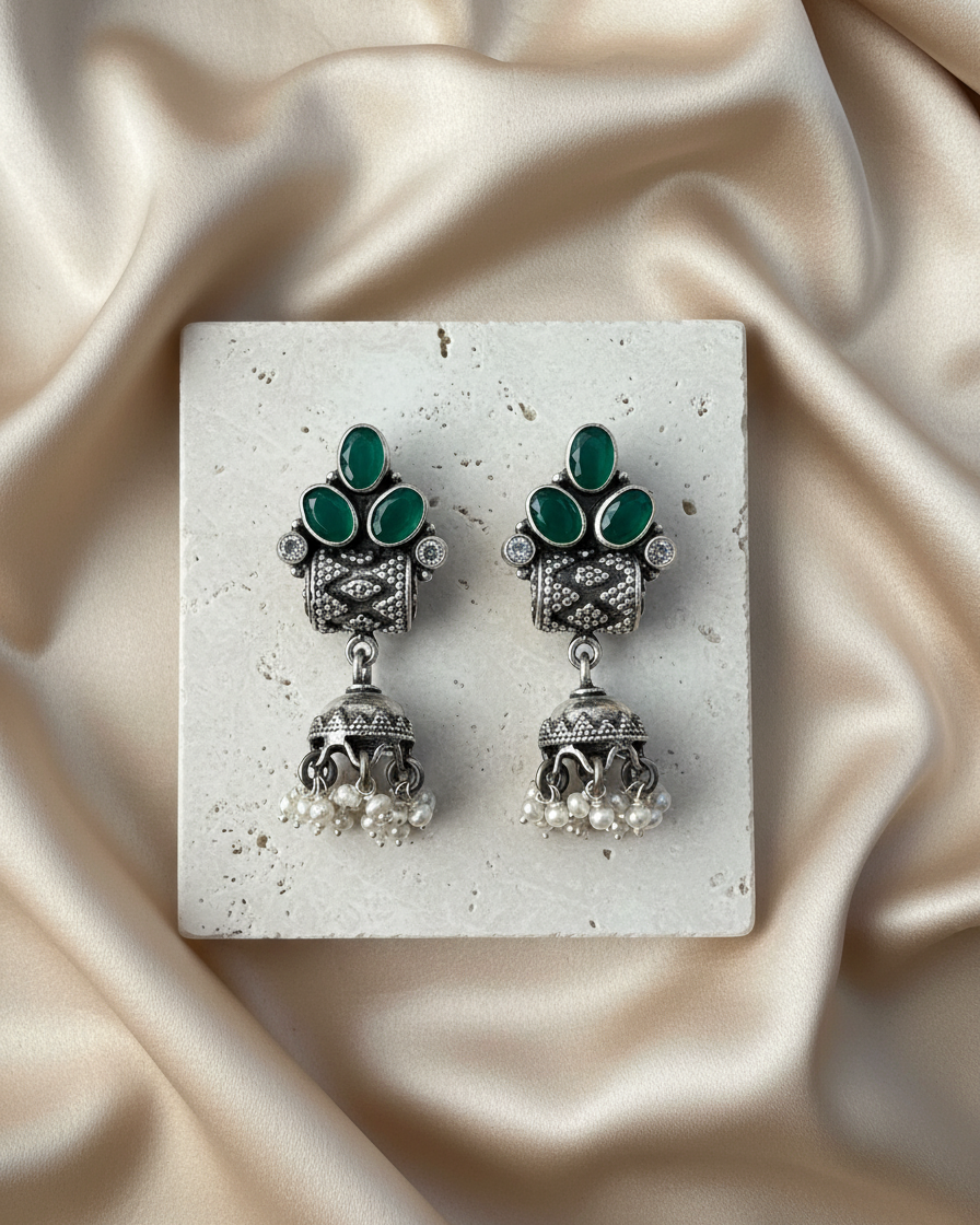 Earring: Emerald
