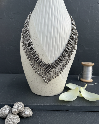 Neck Chain: V Drop Style