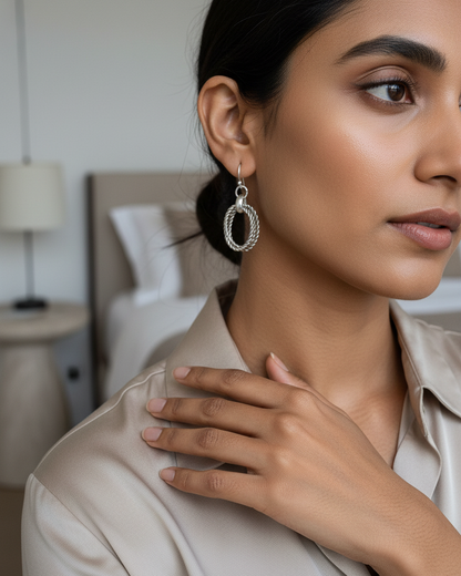 Earring: Oval