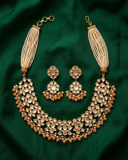 Neck Chain: Kundan, Pearls & Beads