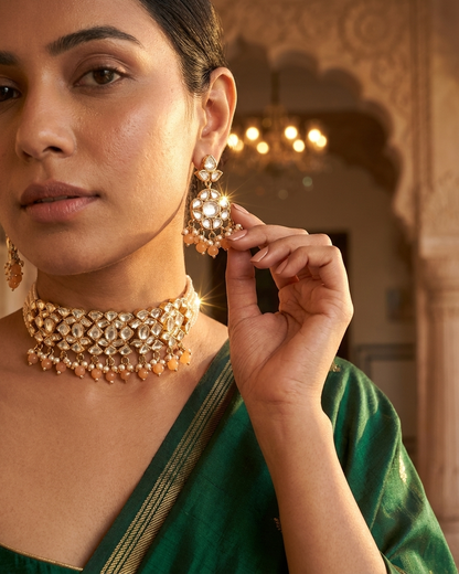 Neck Chain: Kundan, Pearls & Beads