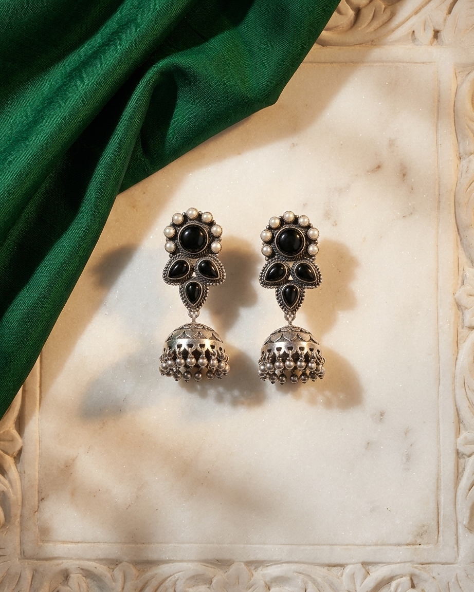 Earring: Black Onyx & Pearl