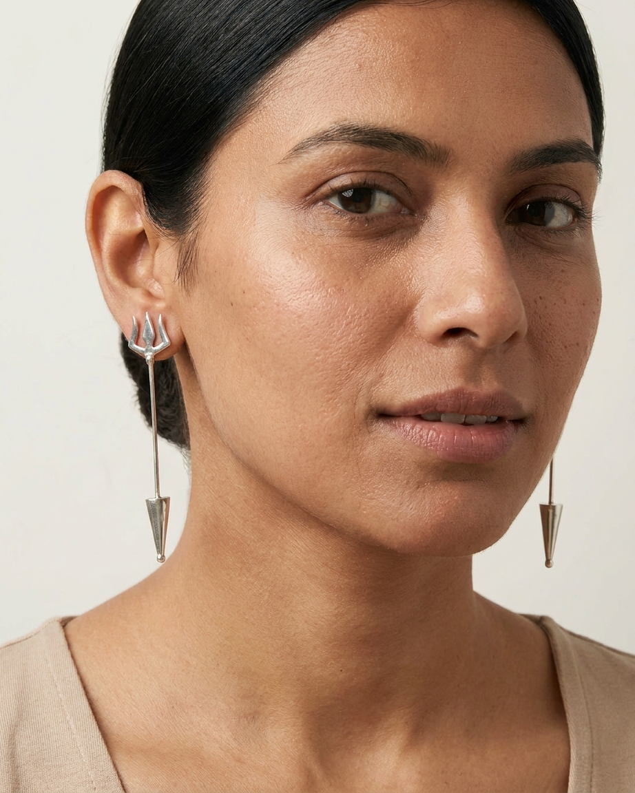 Earring: Plain Trishul