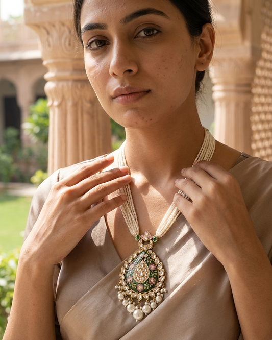 Neck Chain: Meenakari, Kundan & Pearl
